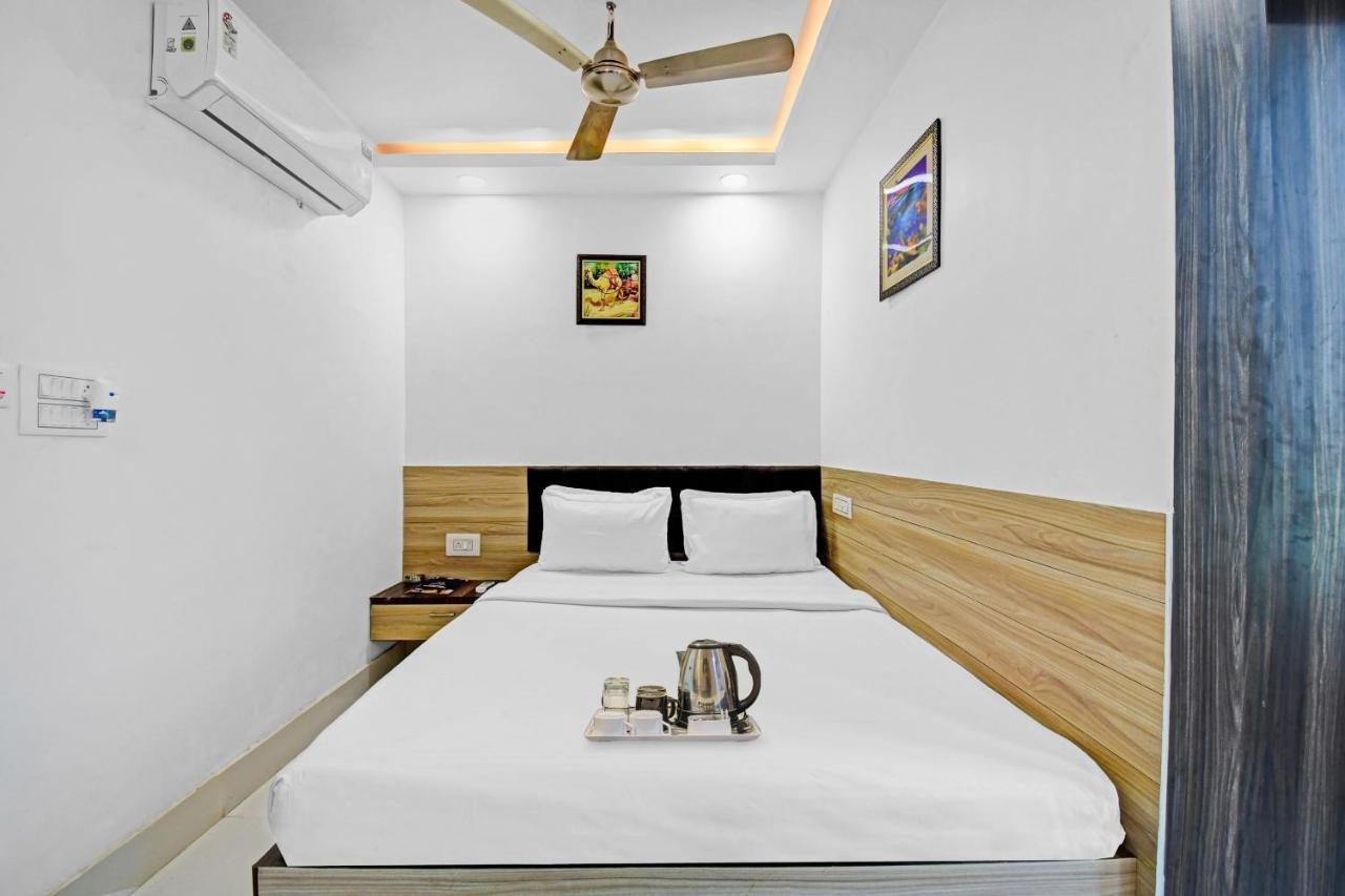 Oyo Townhouse 779 Gods County Hotel Tarapith Kültér fotó