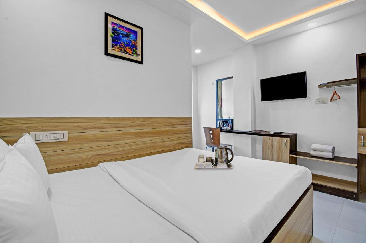 Oyo Townhouse 779 Gods County Hotel Tarapith Kültér fotó