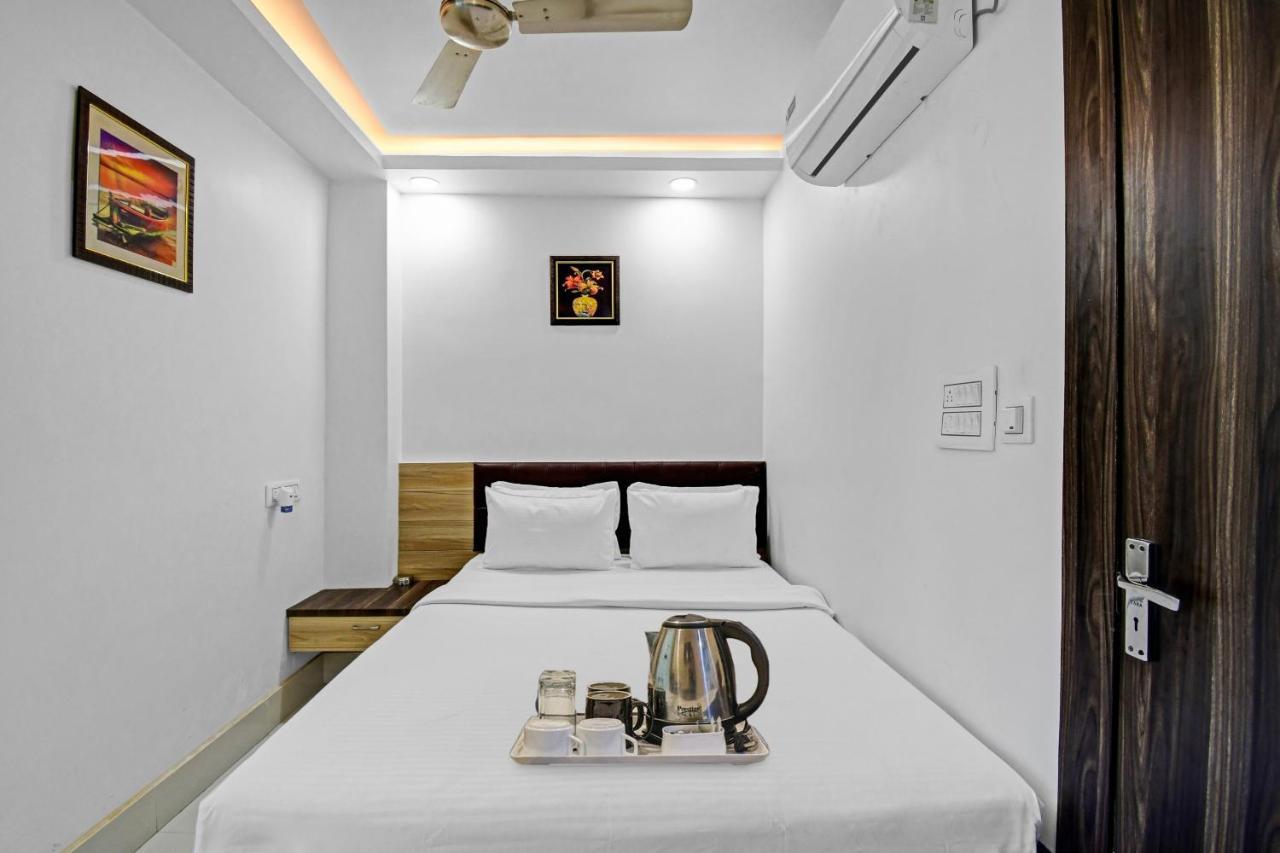Oyo Townhouse 779 Gods County Hotel Tarapith Kültér fotó