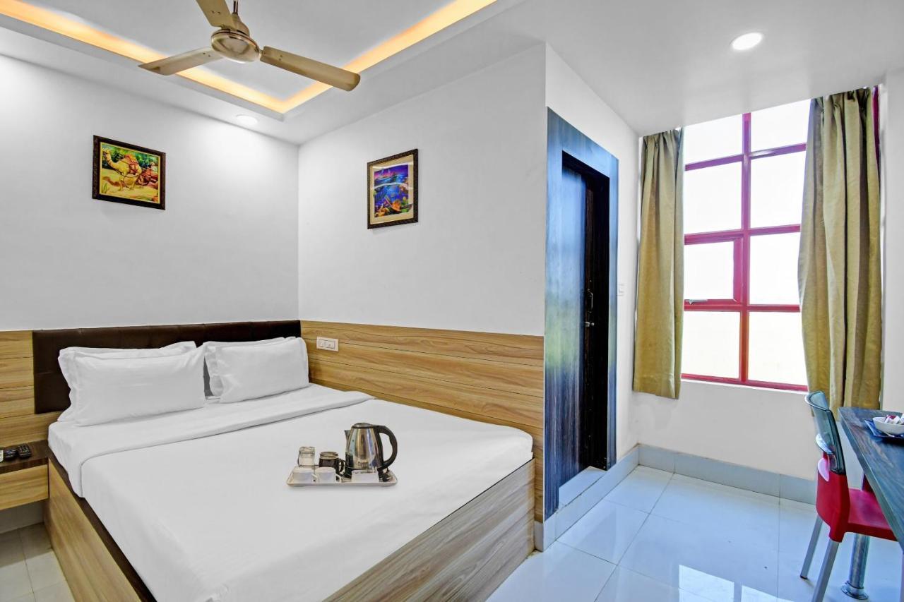 Oyo Townhouse 779 Gods County Hotel Tarapith Kültér fotó