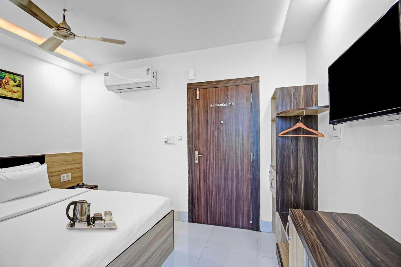 Oyo Townhouse 779 Gods County Hotel Tarapith Kültér fotó